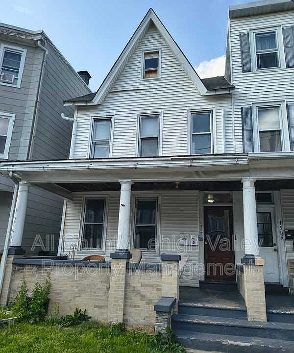 1st image of 1507 Washington St