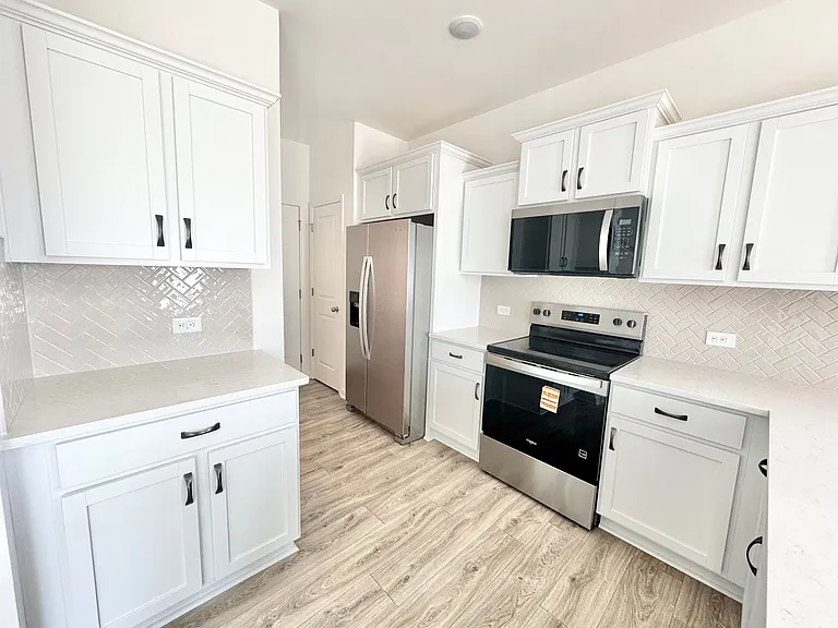 1400 Stork Dr — Photo 5