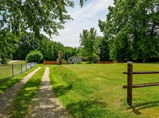 1540 McTaggart Rd, Stow, OH 44224