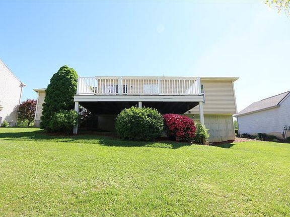 2nd image of 119 Stonegate Dr