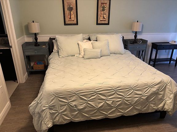 4th image of 168 SW Peacock Blvd #202