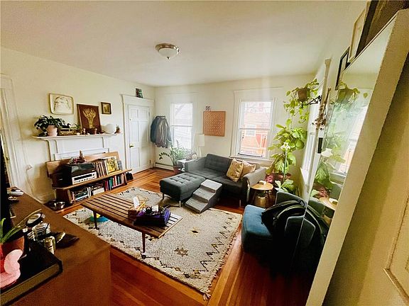 2nd image of 5 Lee St
