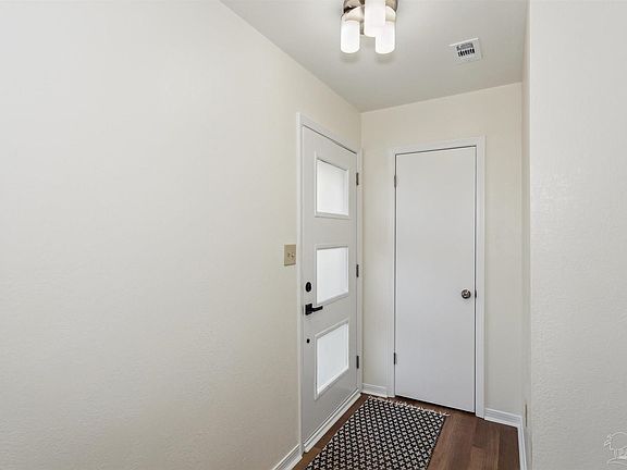 5th image of 10725 Willow Lake Dr
