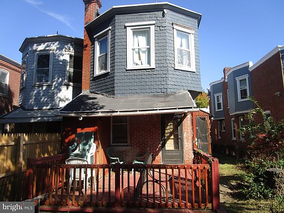 2nd image of 506 E 9th St