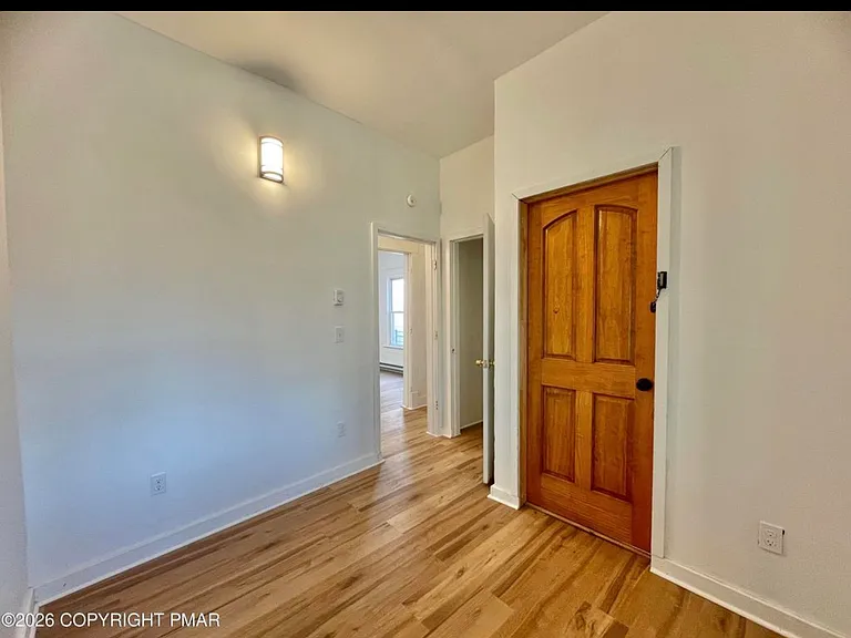 1028 N Webster Ave #1 — Photo 10