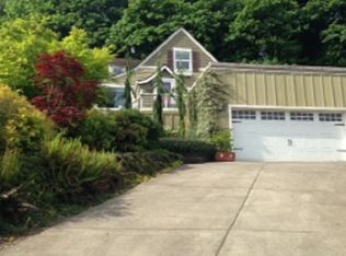 818 W C St, Rainier, OR 97048