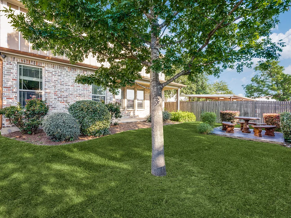 3133 Lubbock Ave