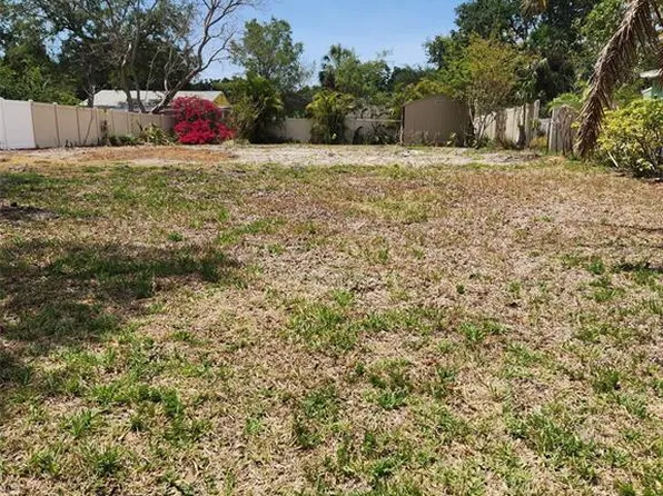 3008 W Napoleon Ave #27, Tampa, FL 33611