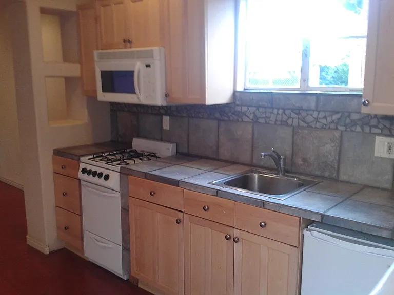 2634 E Exeter St #1 — Photo 6