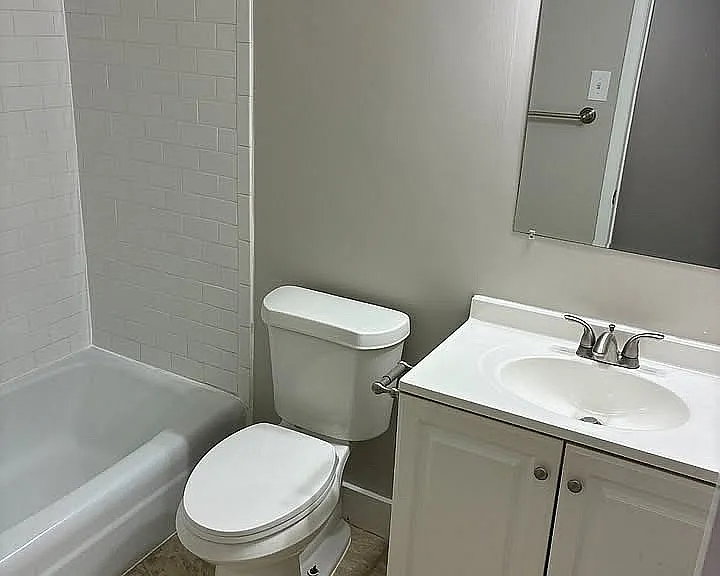 Crestline Court — Photo 6