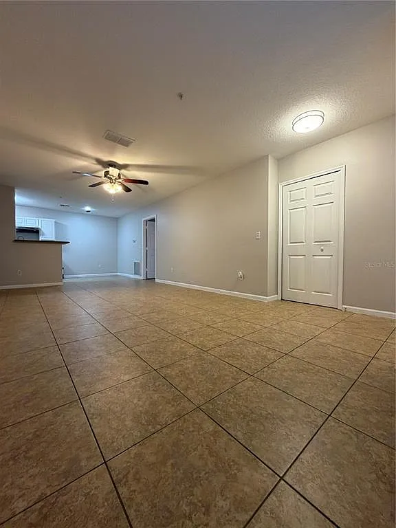 2 bed, 2.0 bath, 996 sqft, $1,650 — Photo 4