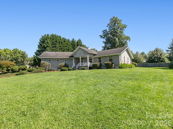 3rd image of 128 Stone House Rd