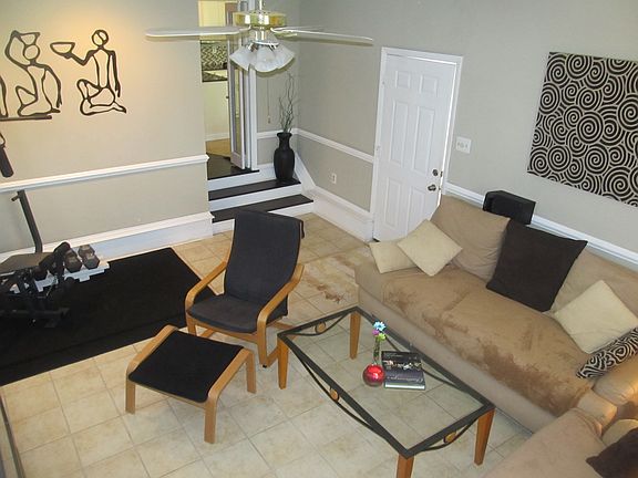 tv/rec living rm