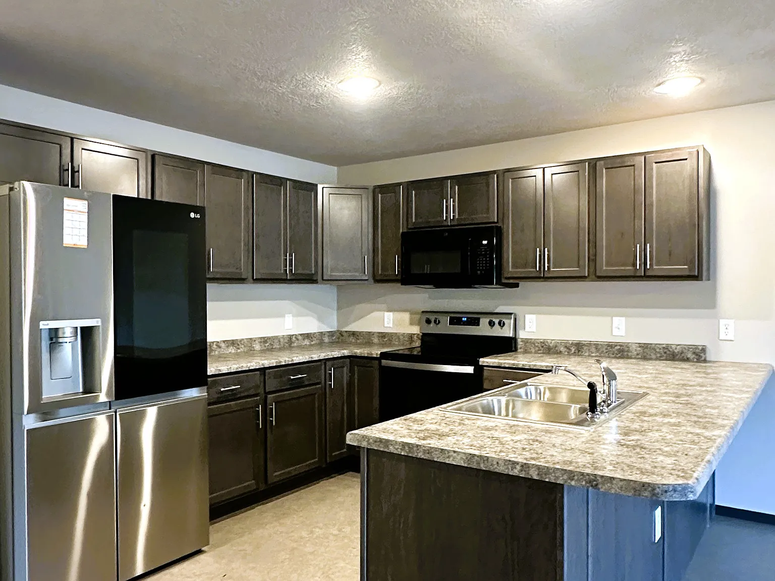 1 bed, 1196 sqft, $965 — Photo 3