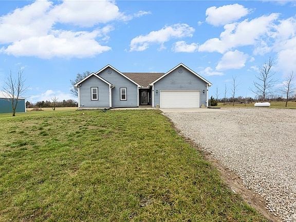 2nd image of 169 E 1600th Rd