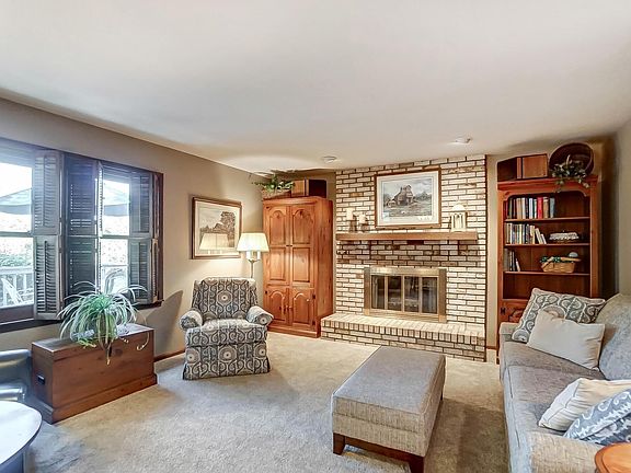 4th image of 3409 Rolling Hills Ln