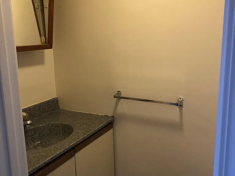 1101 Kerstetter Ct — Photo 8