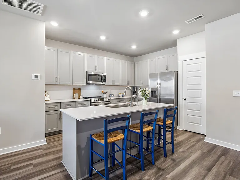 4607 Sardius Dr — Photo 5