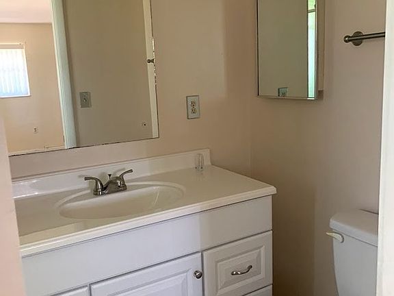 4th image of 198 Joel Blvd APT 5