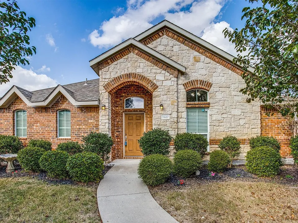 1627 Summerfield Dr
