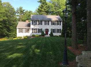 98 Whitins Rd, Sutton, MA 01590