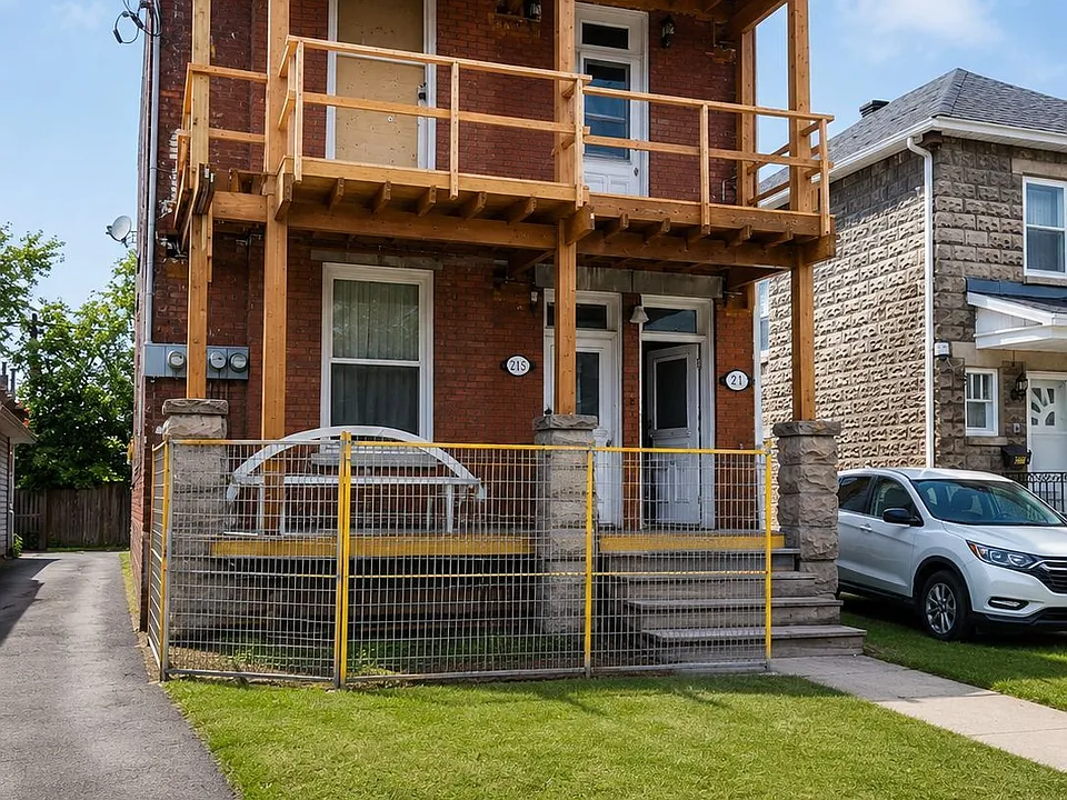217 Bruyere St #2