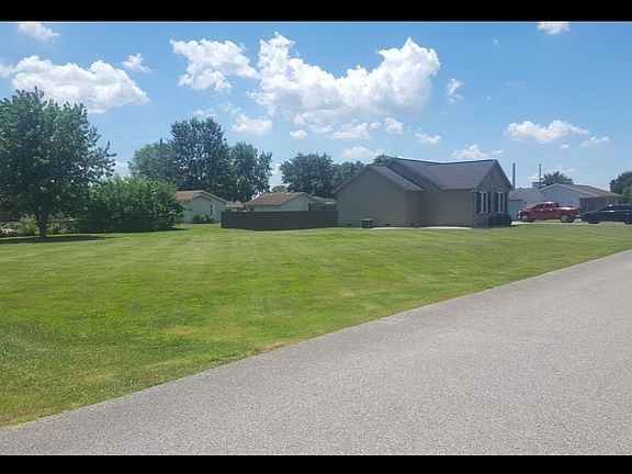 Extra lot for building