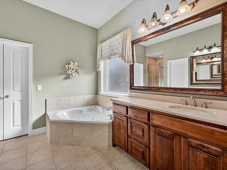 10075 Stancil Ln — Photo 24