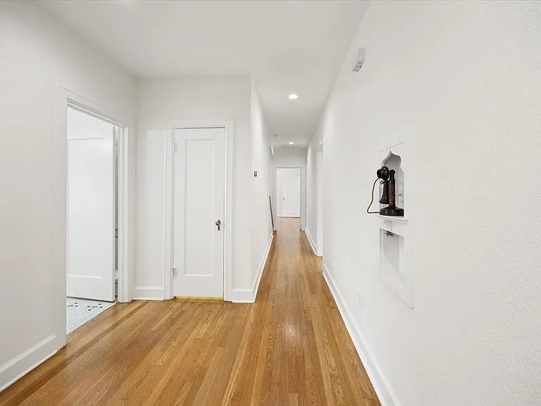 2118 Stanley Ave — Photo 28