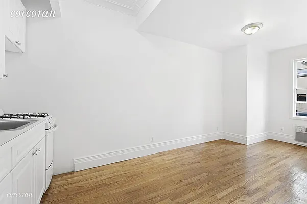 Rented by Corcoran | media 11