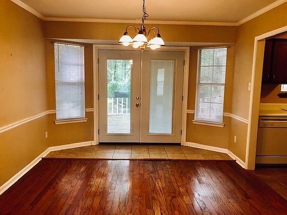 4th image of 3400 Zephyr Dr