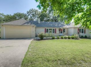 1005 W 96th Ter, Kansas City, MO 64114