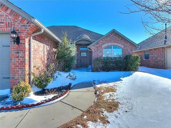 2nd image of 550 W Pine Rose Court Way