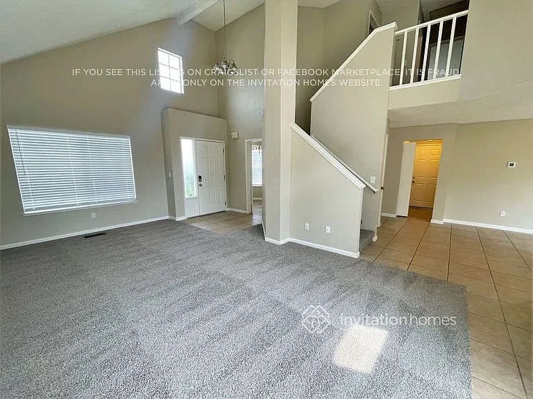 910 Edgewood Cir — Photo 2