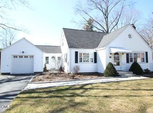 161 Knollwood Dr, Stratford, CT 06614