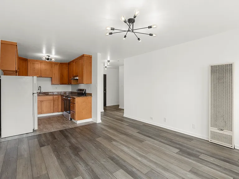 The Edgeworth Apartments — Photo 7