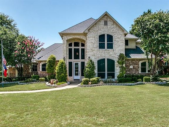 2nd image of 621 Green Meadows Ln