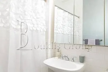 Rented by Bouklis Group
