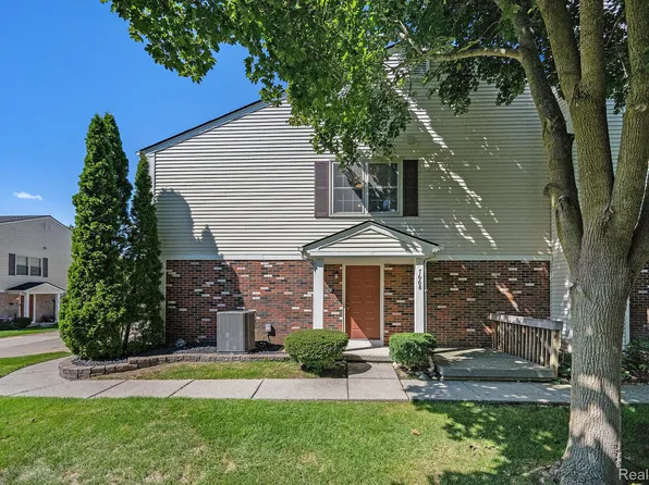 7668 Woodview Dr, Waterford, MI 48327
