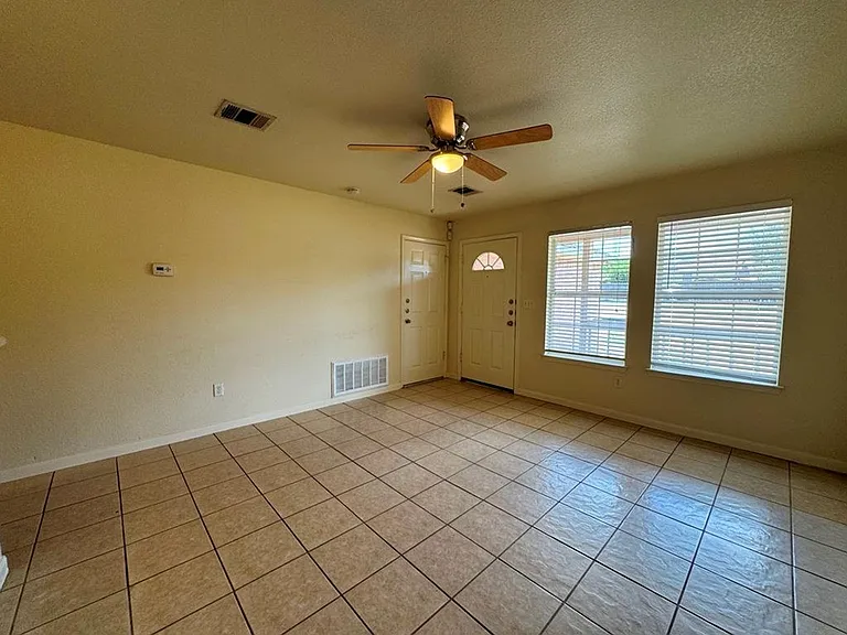 7309 Ritchie Dr — Photo 4