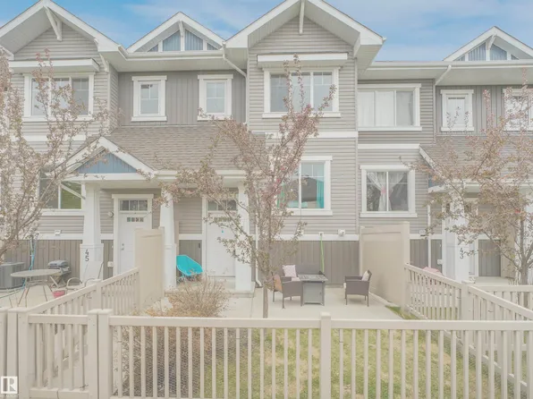 1140 Chappelle Blvd SW #44, Edmonton, AB T6W 2Z3