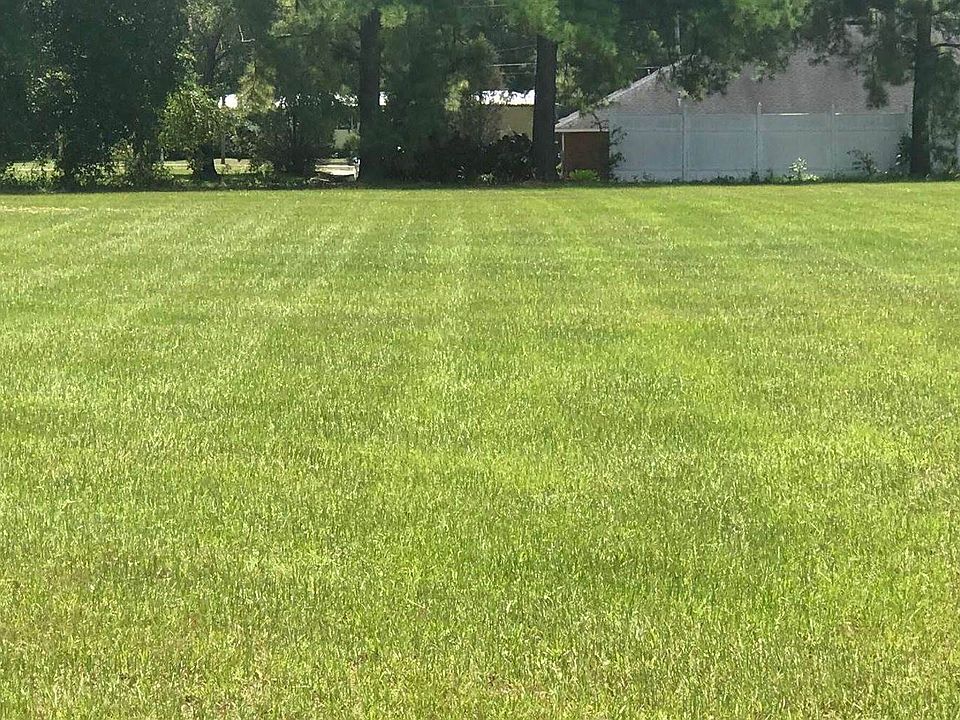 1st image of 152 SW Platinum Gln