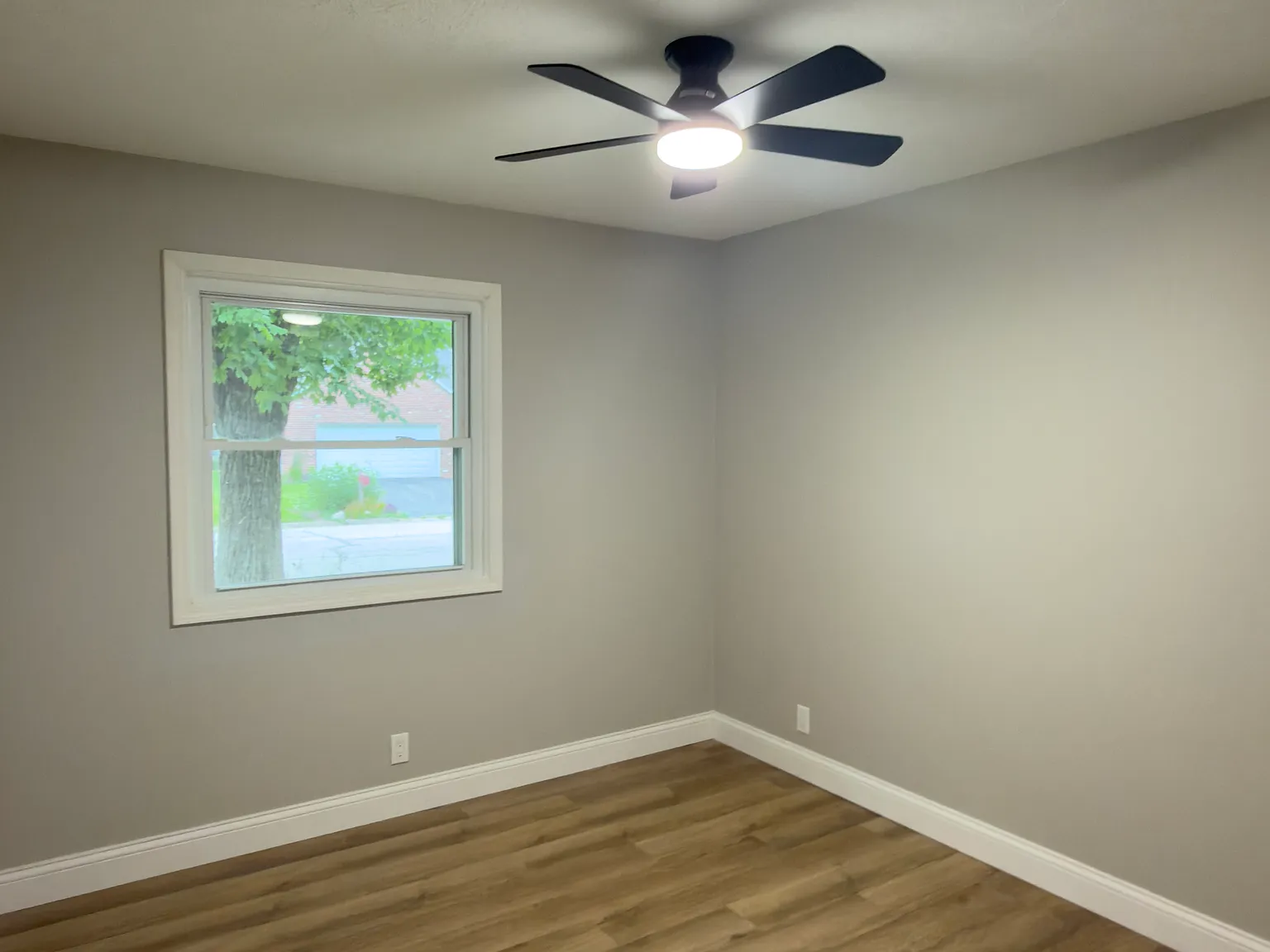 6 bed, 2.5 bath, 3243 sqft, $775 — Photo 3