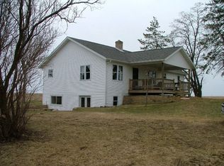 E4029 Lake Rd, Hillpoint, WI 53937