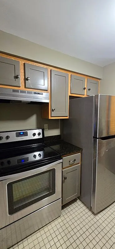 Studio, 1.0 bath, 4060 sqft, $1,500 — Photo 2