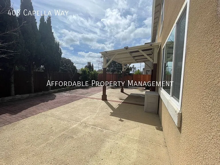 408 Capella Way — Photo 27