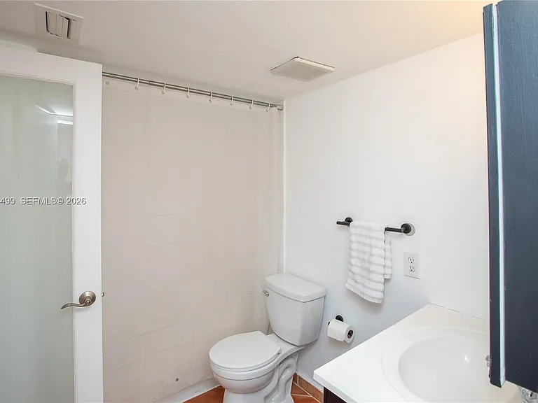 1801 S Treasure Dr #321 — Photo 28