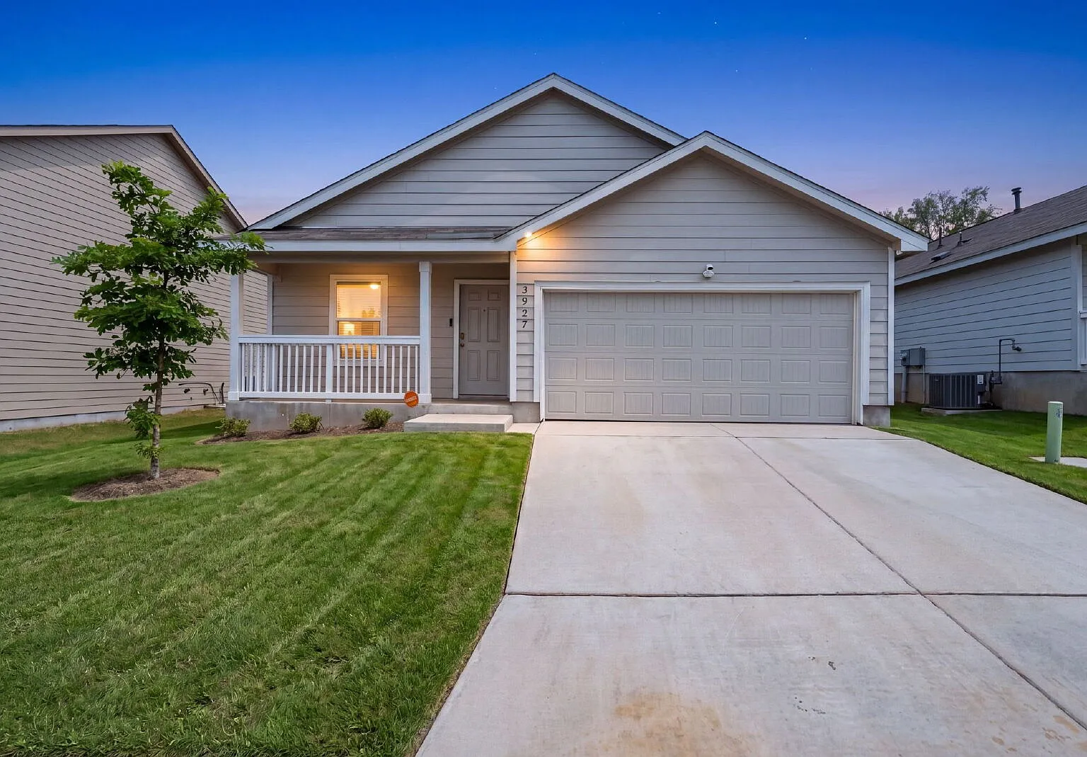 3 bed, 2.0 bath, 1474 sqft, $1,695 — Photo 1
