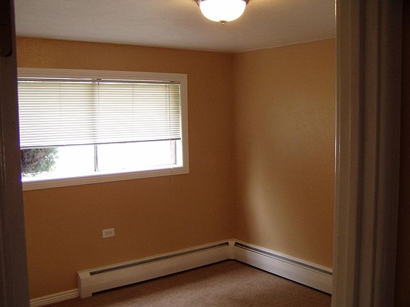 4th image of 301 Peterson St APT 111
