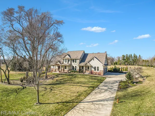 1356 Balsam Way, Milford, MI 48381